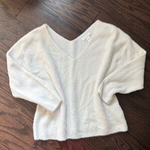 H&M Soft White V-Neck Crop Sweater